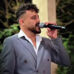 دانلود آهنگ محمد ملایی امشب عکساتو با گریه بوسیدم